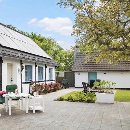 2694-nexo-munkegardsvejen-8 * Neksø